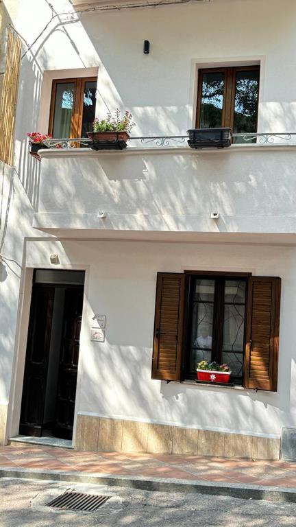 Casa Del Corso Hotell Dorgali Exteriör bild